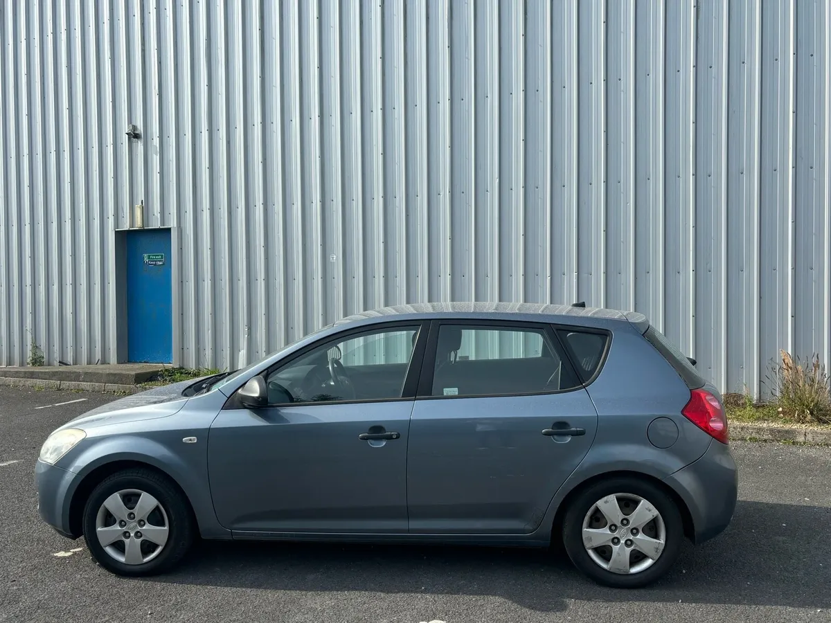 08 Kia Ceed - Image 4