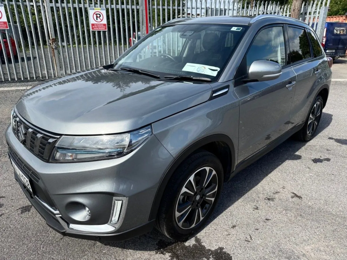 Suzuki Vitara 1.5 Full Hybrid S1 SZ5 AGS - Image 3