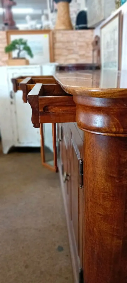 Stunning Hardwood Sideboard - Image 4