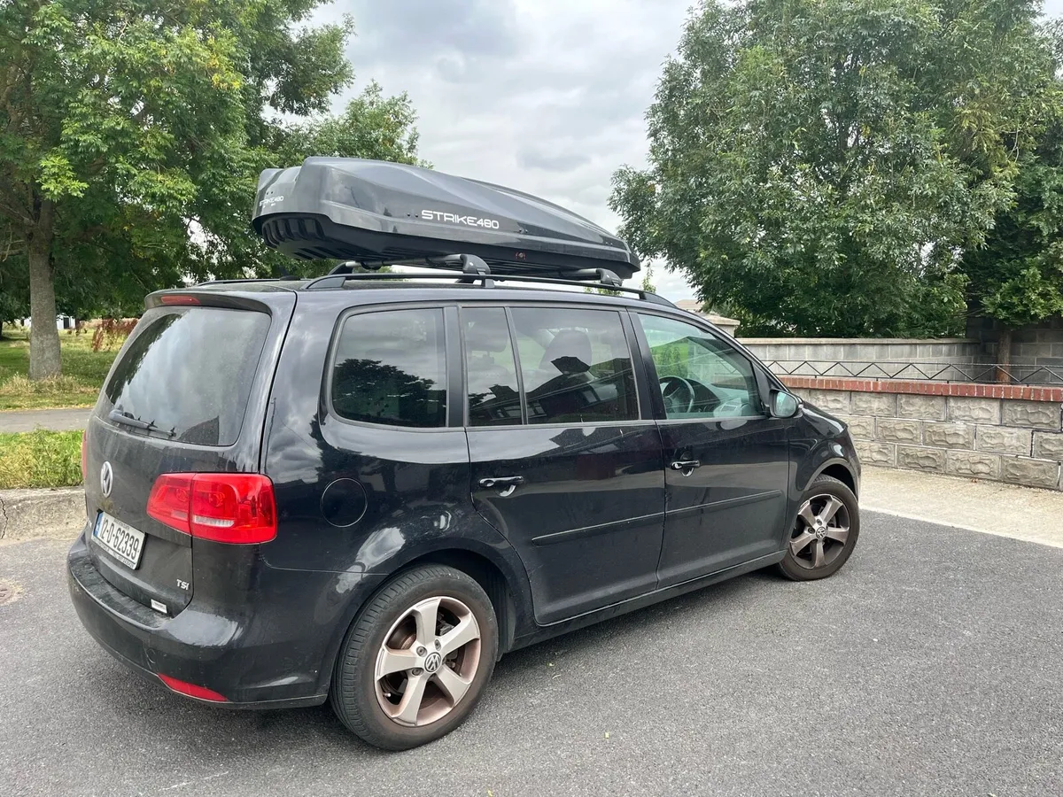 Volkswagen Touran - Image 4