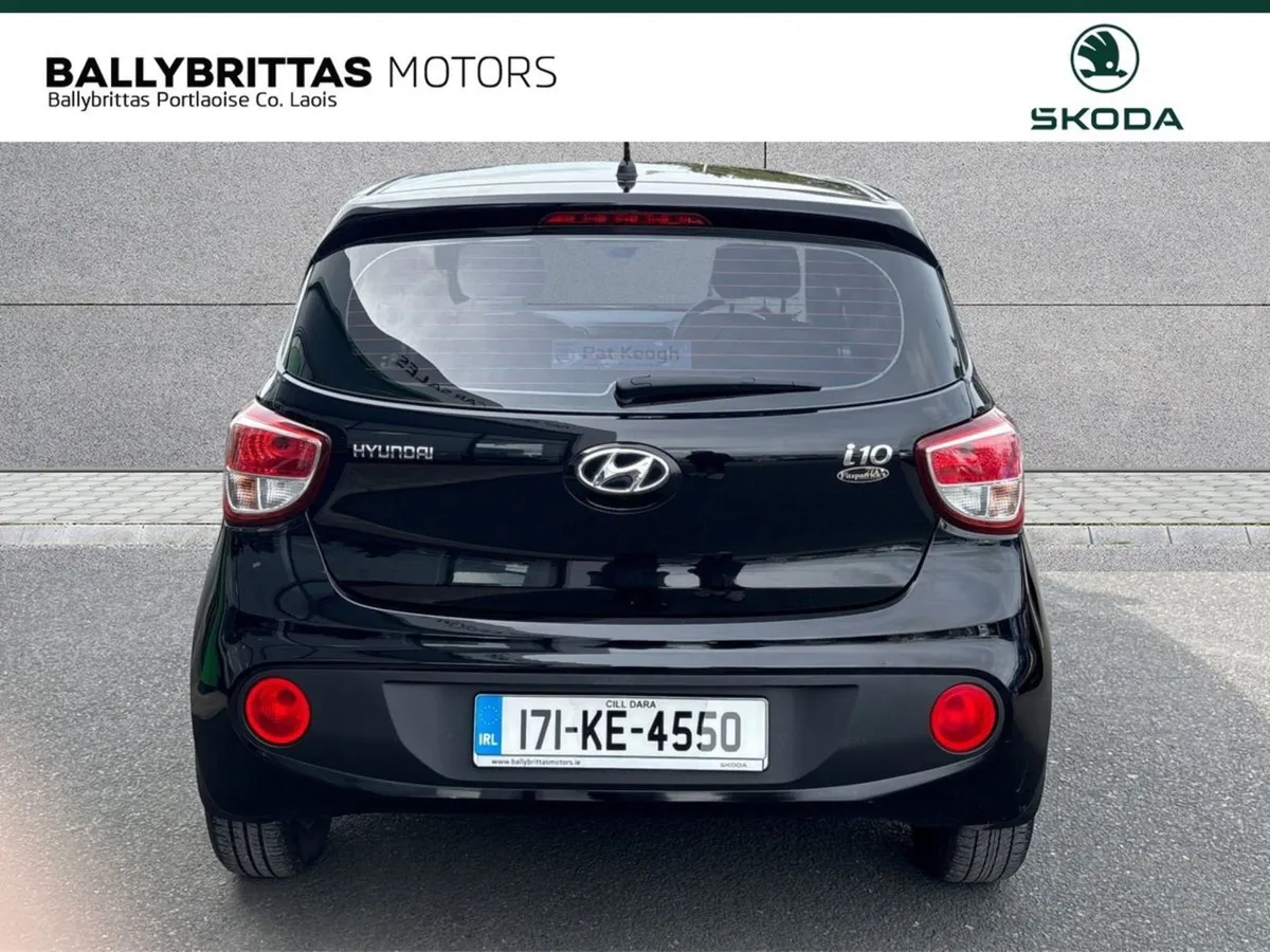 Hyundai i10 1.0 Deluxe - Image 4