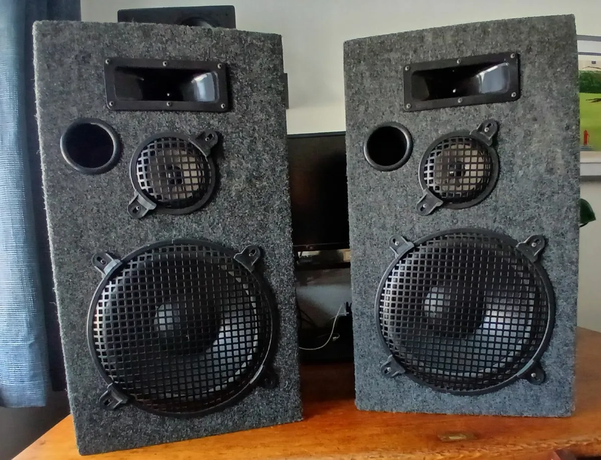 Music Speakers (Studio Monitors) - Image 1