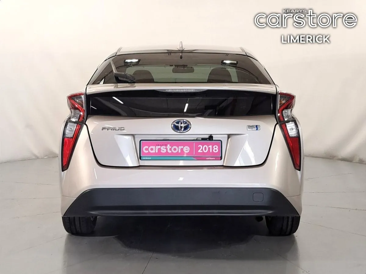Toyota Prius 1.8 PET Hybrid - Image 4