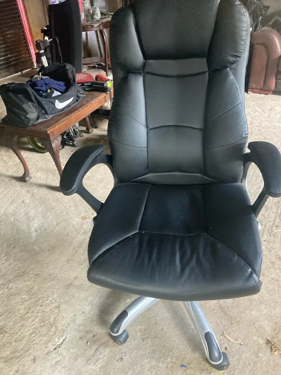 Office chair - Image 3