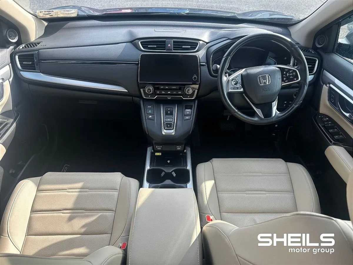 Honda CR-V 2.0 HEV 4WD Executive 5 Seats - Image 3