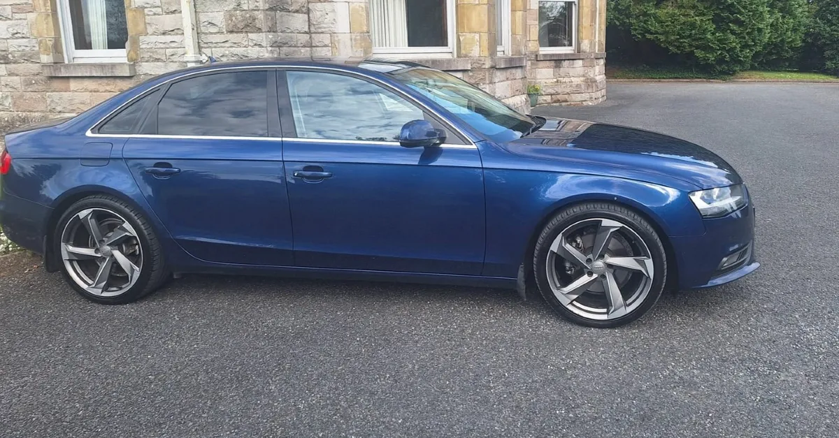 Audi A4 2015 - Image 3