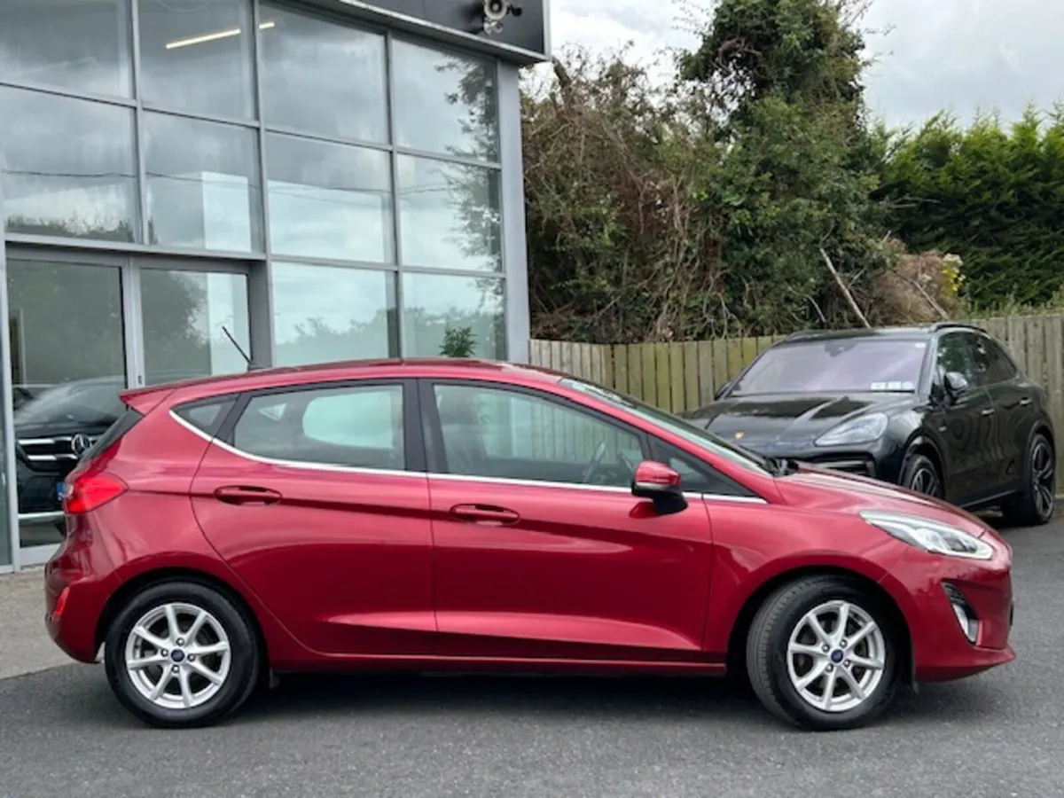 Ford Fiesta 1.1L 85 PS Titanium - Image 3