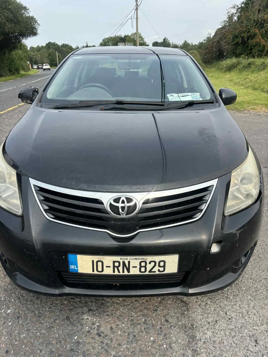 2010 Toyota Avensis , Diesel - Image 2