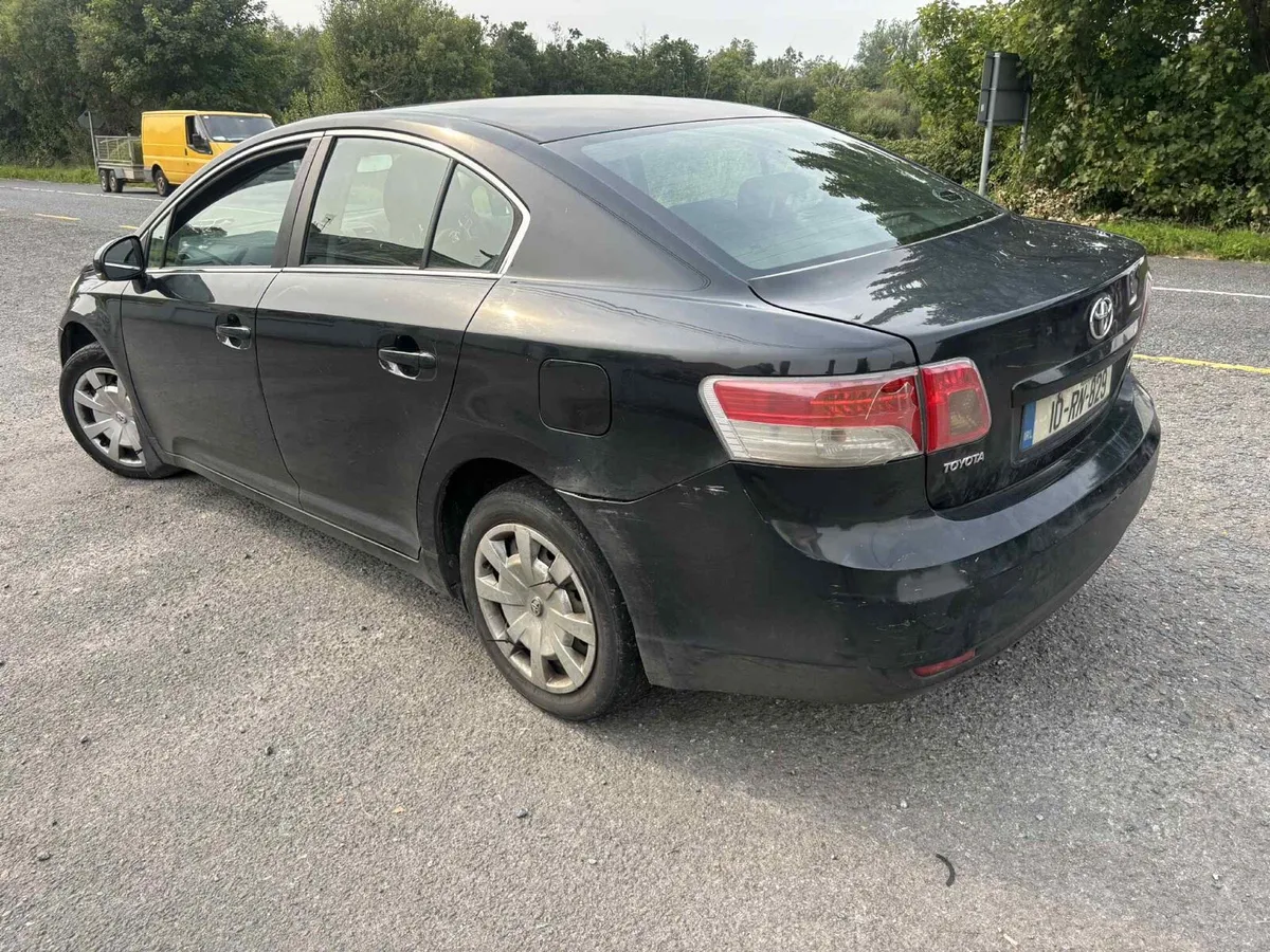 2010 Toyota Avensis , Diesel - Image 4