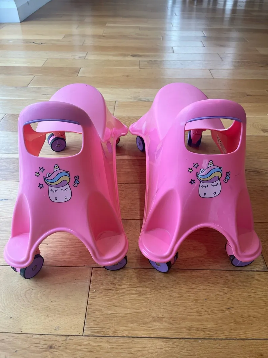 Toys - Image 3