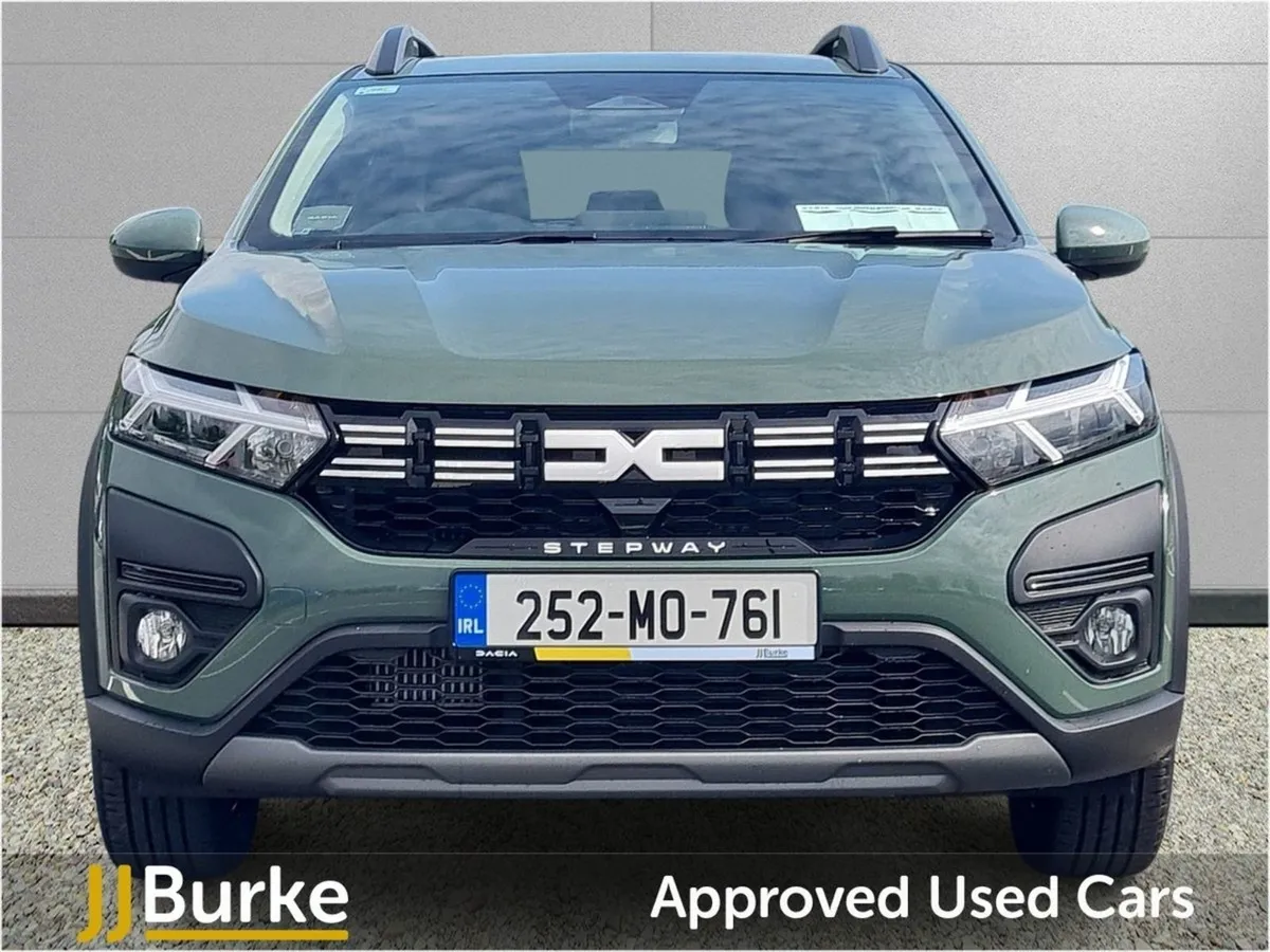 Dacia Sandero Stepway Expression TCe 100 Eco-g (l - Image 2