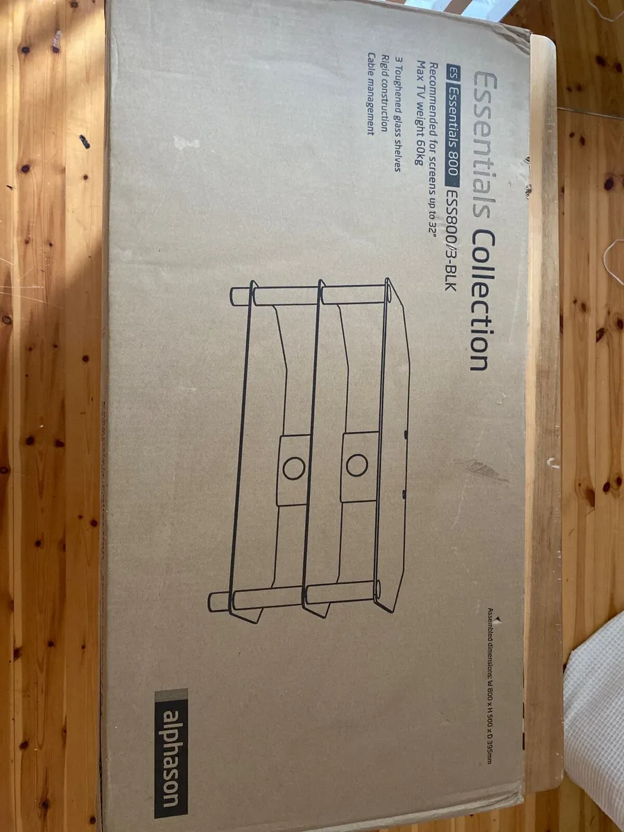TV stand - Image 1