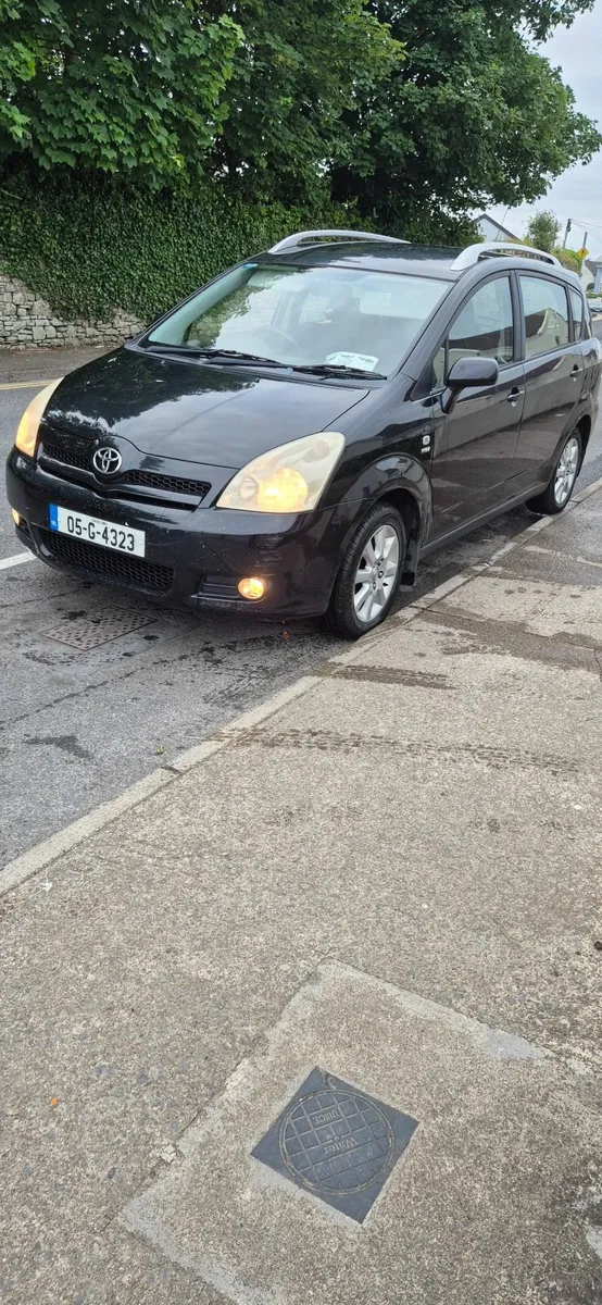 Toyota Corolla 2005 - Image 1