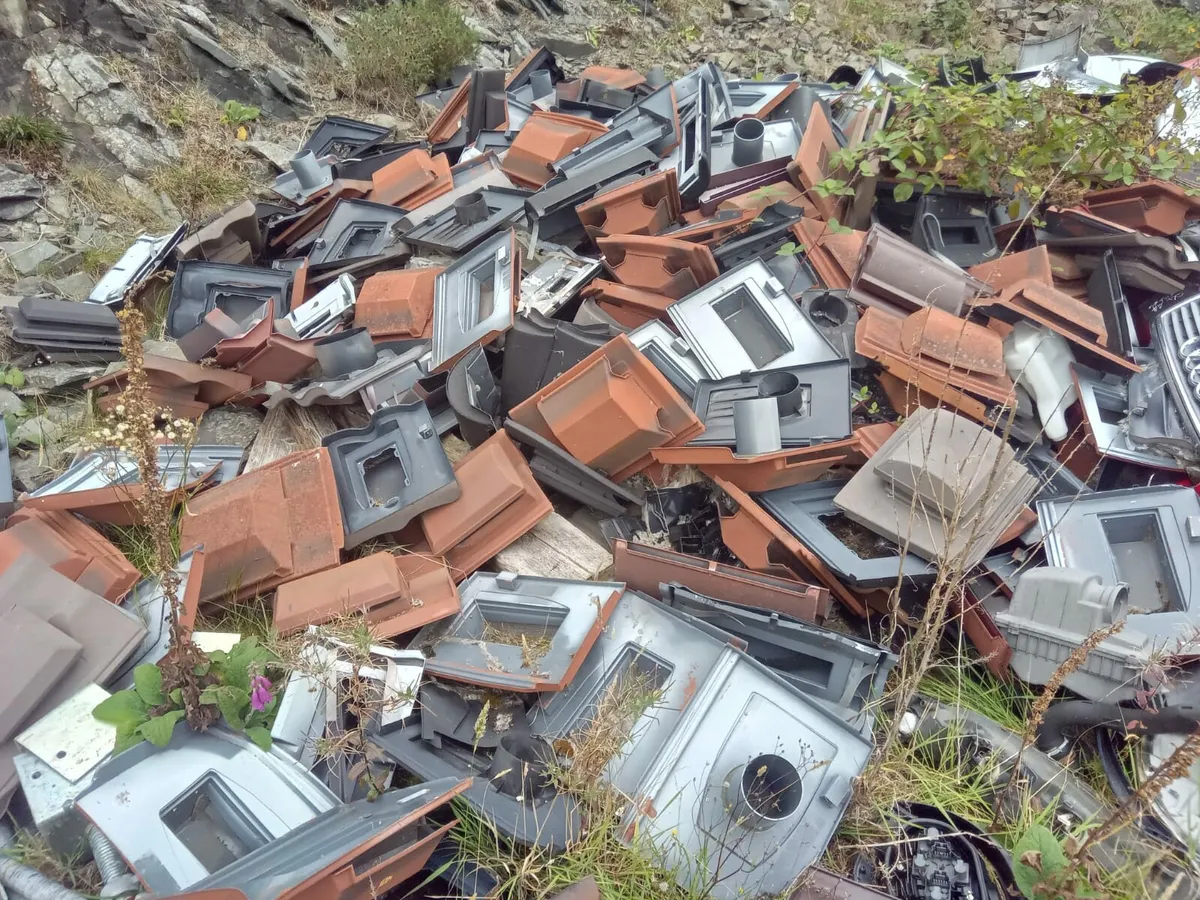 Roof vents-large amount - Image 2