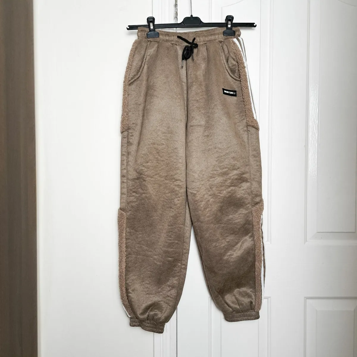Brown Sherpa Sweatpants Joggers Boys 8-9 years - Image 1