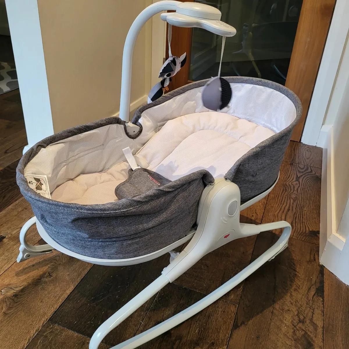 Tiny Love 3-in-1 Baby Rocker and Napper - Image 1