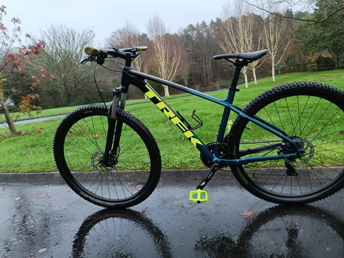 Trek marlin 5 bike - Image 4
