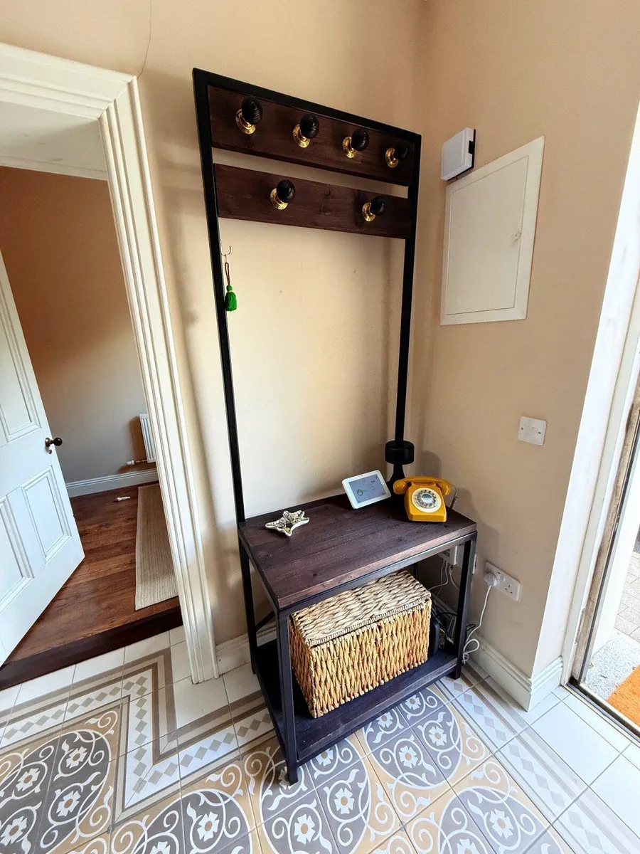 Hallway console / Hallway Tree - Image 1