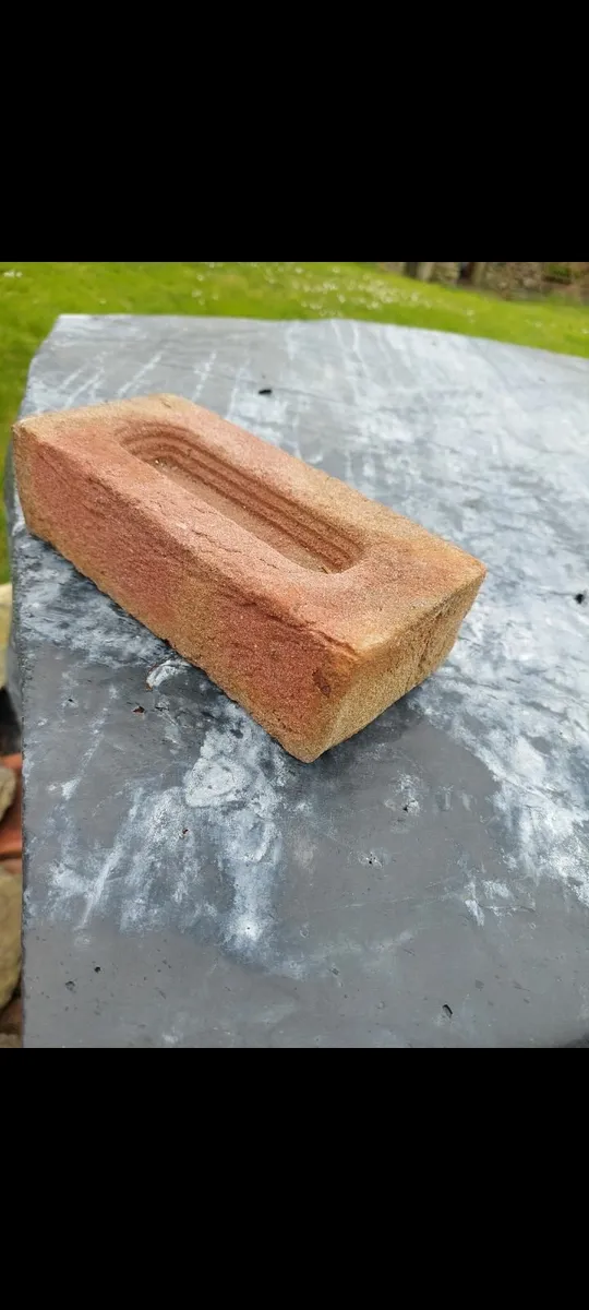 Red Bricks  & Concrete Window Sills - Image 3