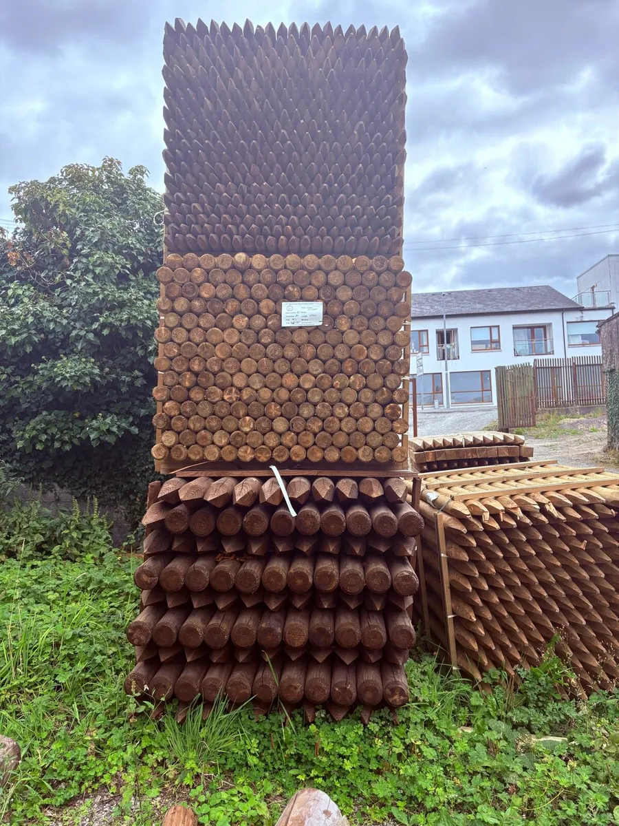 Fencing supplies - Image 2