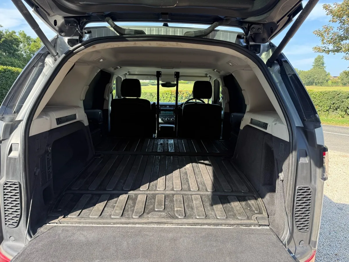 Land Rover Discivery Commercial 2019 3.0 V6 Diesel - Image 4