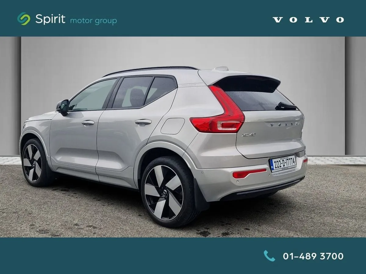 Volvo XC40 Fully Electric 231hp Ultimate  Pan Sun - Image 3