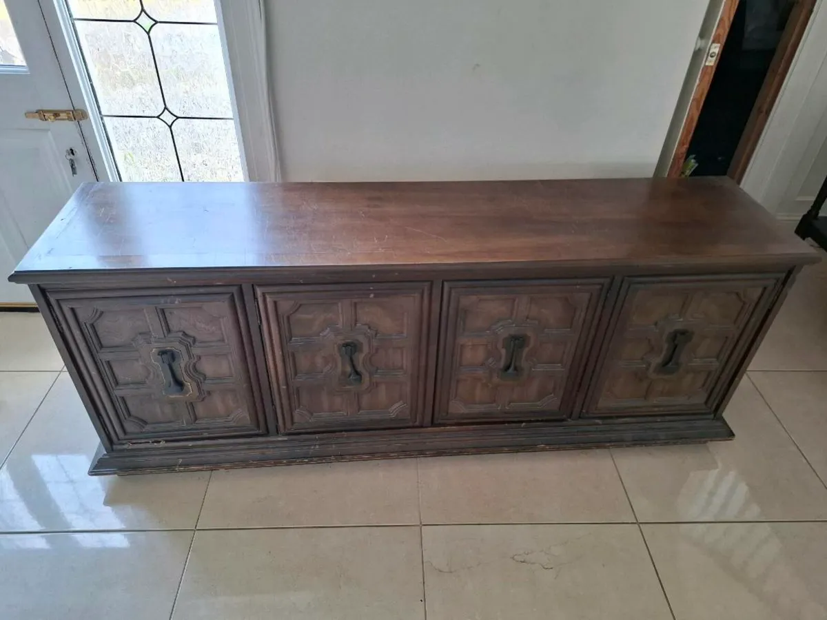 Decorative sideboard - Image 1