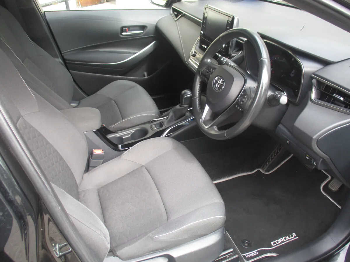 2019 TOYOTA COROLLA 1.8 LUNA HYBRID EST - Image 3