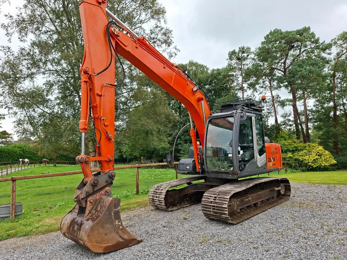 Hitachi ZX130-3 Excavator - Image 2