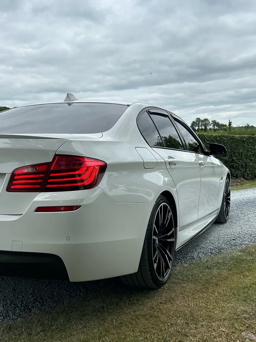 BMW F10 520D M SPORT - Image 4