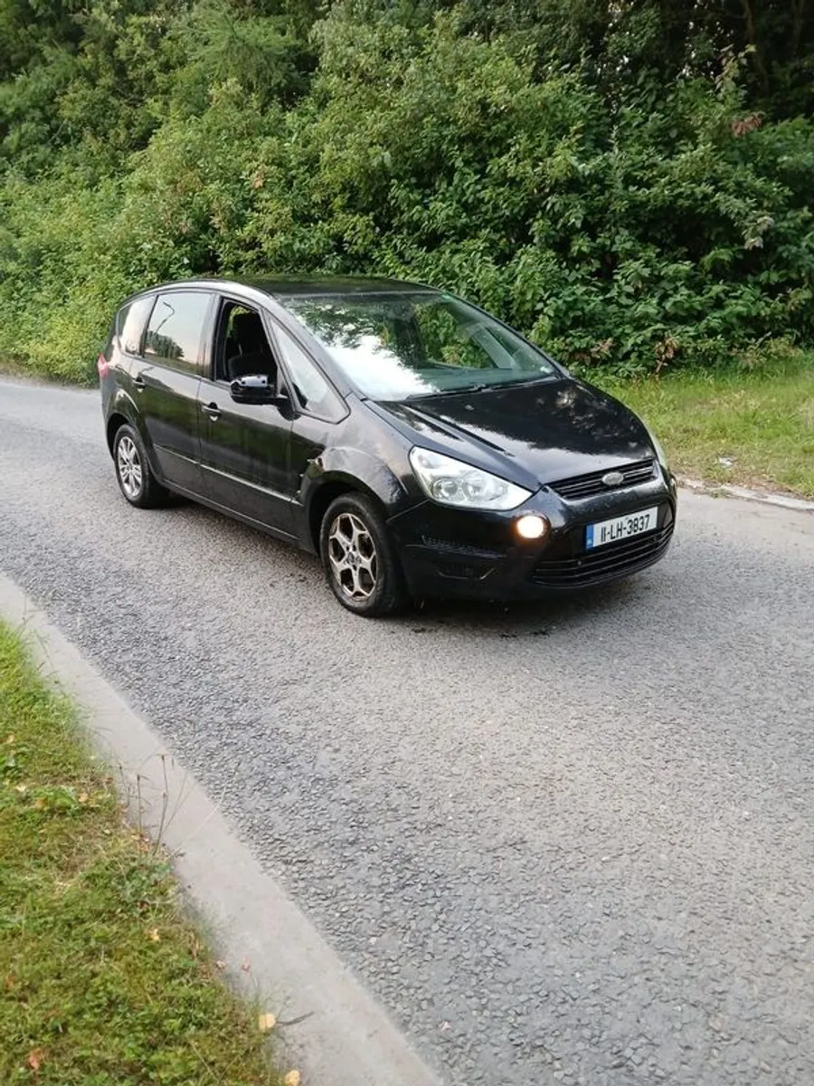 2011 Ford S-Max Diesel 7 Seater - Image 1