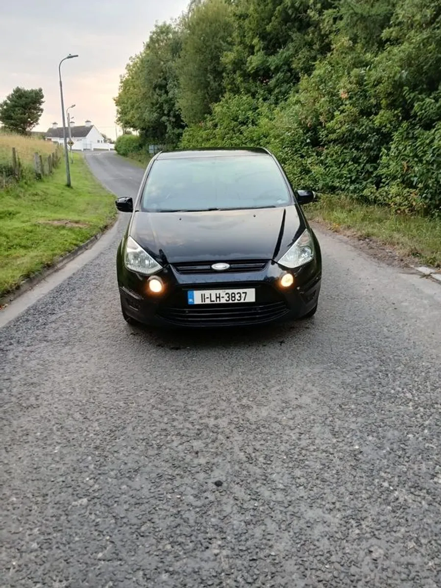 2011 Ford S-Max Diesel 7 Seater - Image 2
