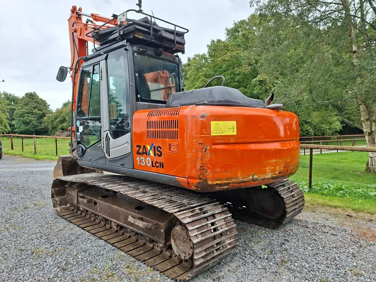 Hitachi ZX130-3 Excavator - Image 3