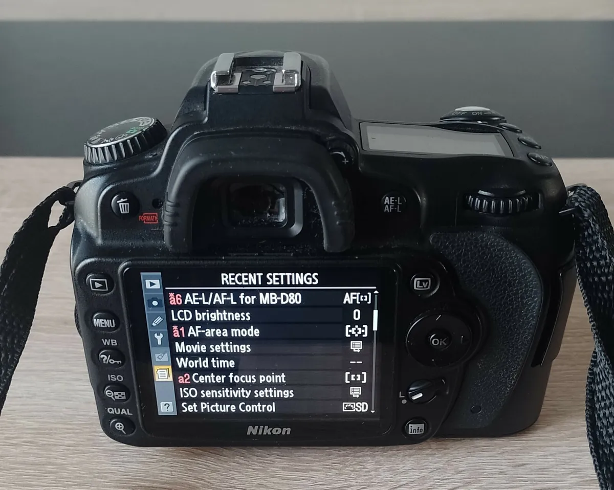 Nikon D90 - Image 2