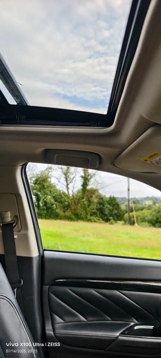 Mitsubishi Outlander 2016 - Image 2