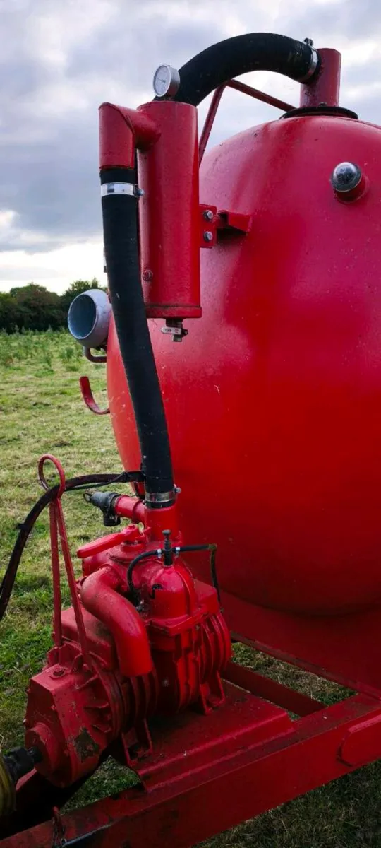 Hispec 1100 Gallon Slurry Tanker - Image 3