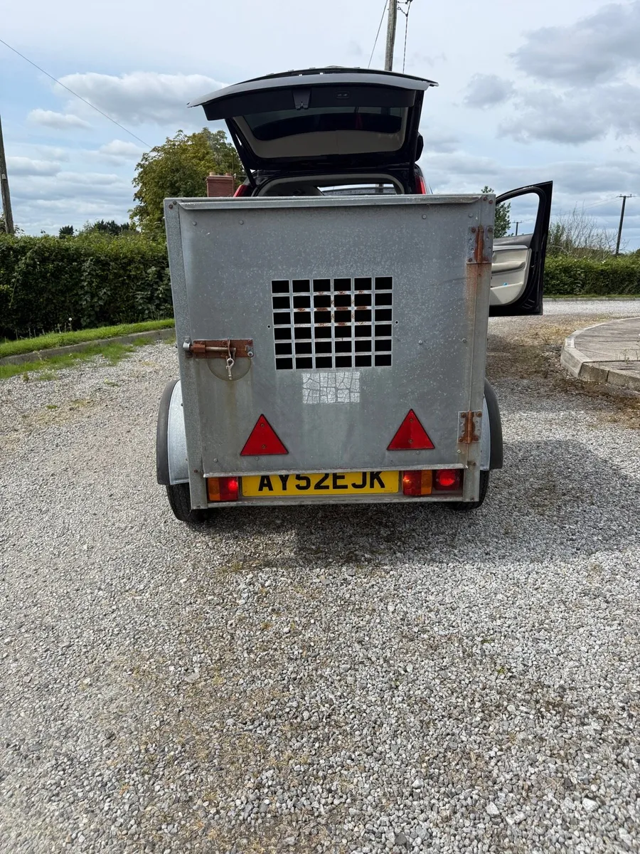 Factory built dog trailer - Image 1