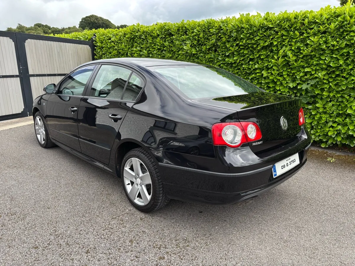 2009 R Line Passat 2.0L Diesel - Image 3