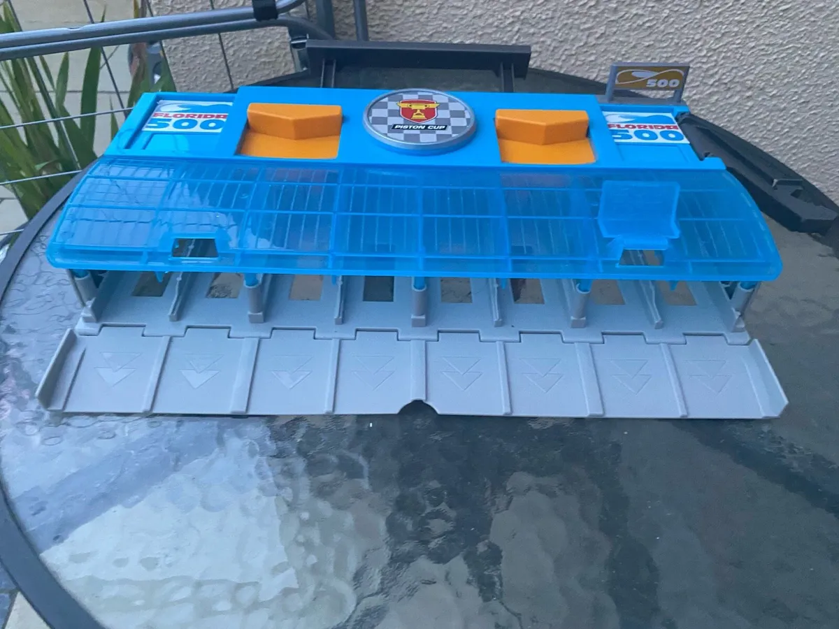 Cars toy set - Image 2