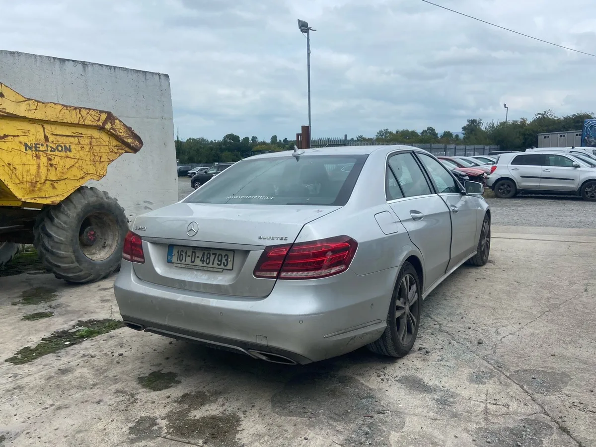 Mercedes e220 - Image 4
