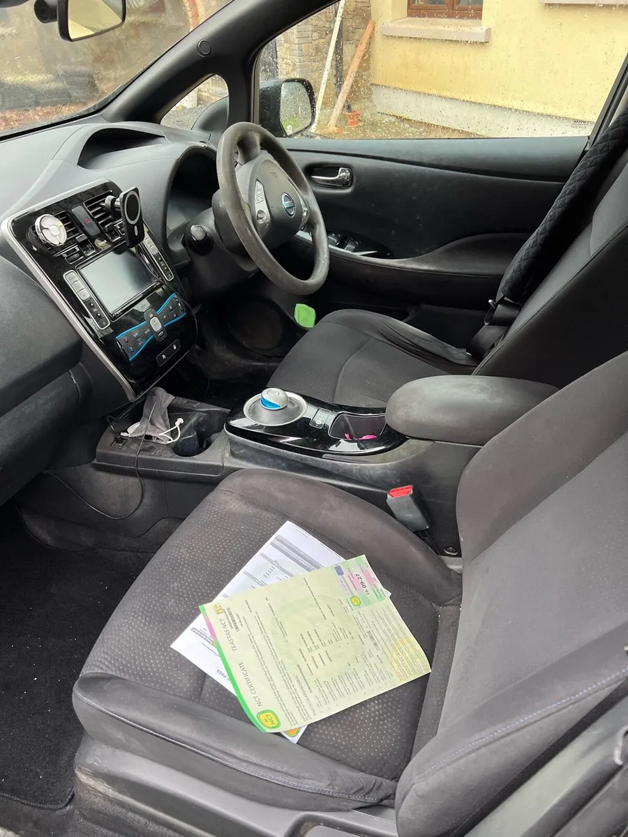 172 Nissan Leaf Accenta 30Kwh  - NCT 09/2027 - Image 2