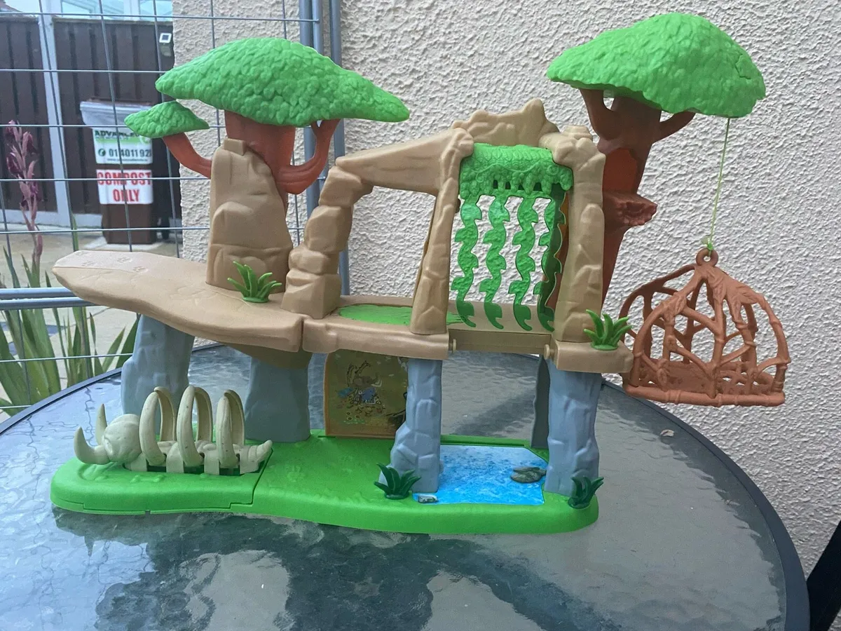 Lion king toy set - Image 1