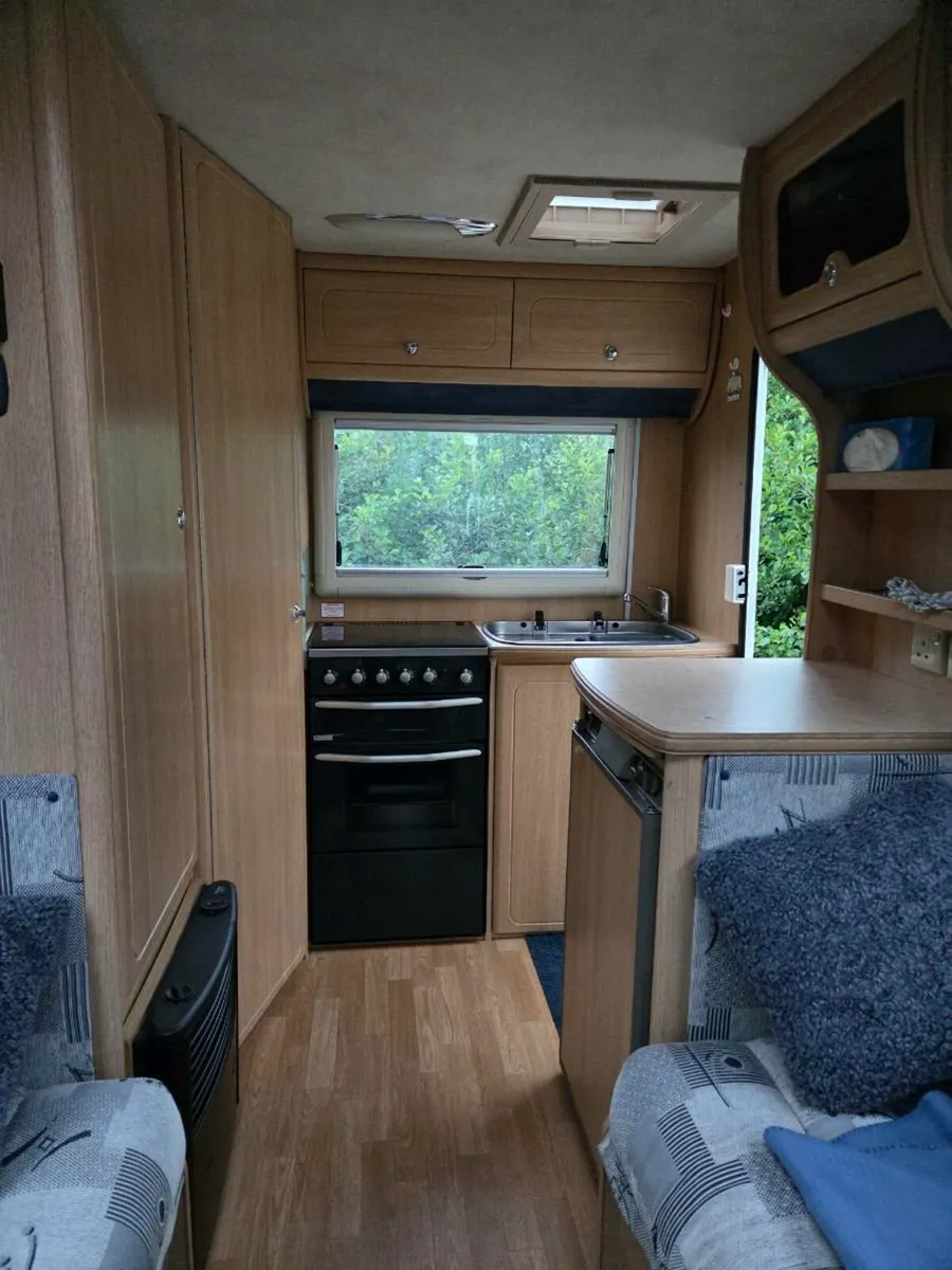 Camper Van Peugeot Boxer - Image 4