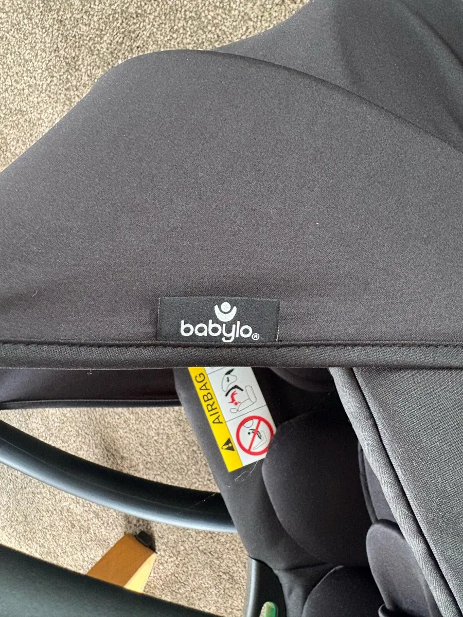 Babylo car seat with isofix base - Image 2