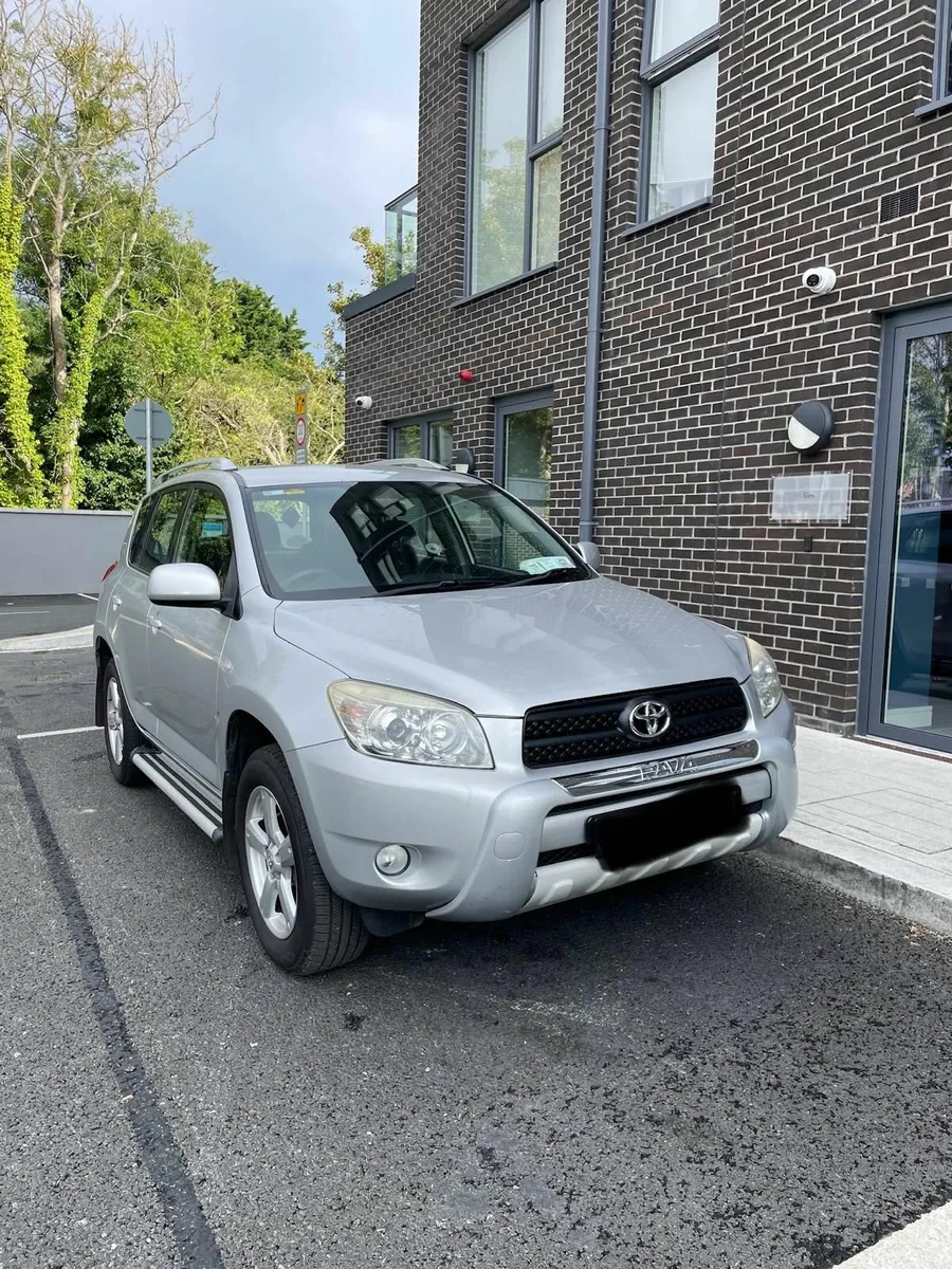 Toyota RAV4 2008 - Image 1