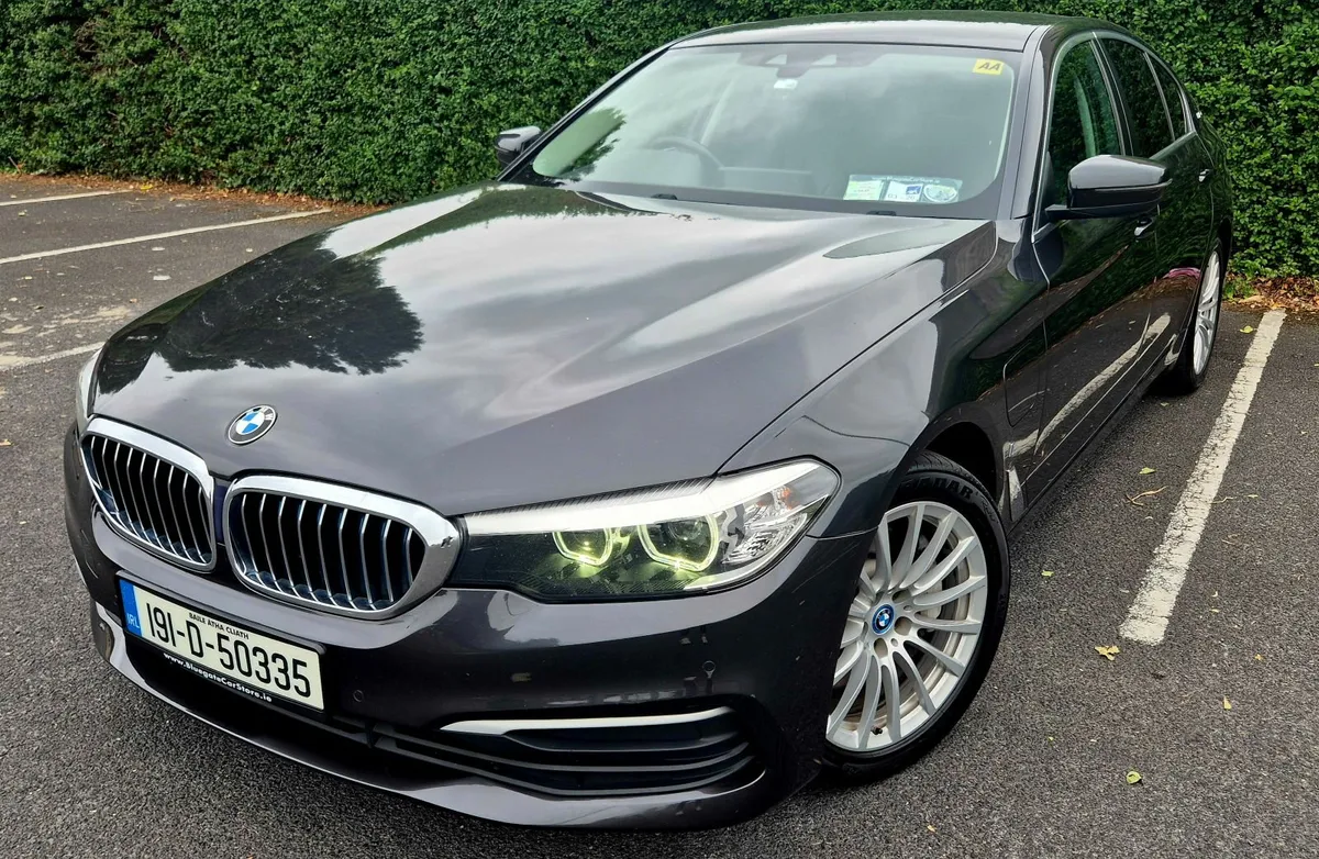 BMW 5-Series 2019 - Image 3