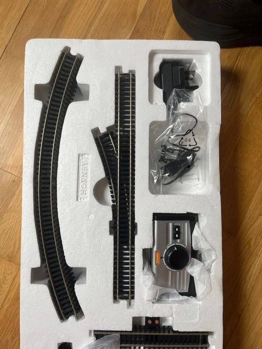 Hornby - Image 3
