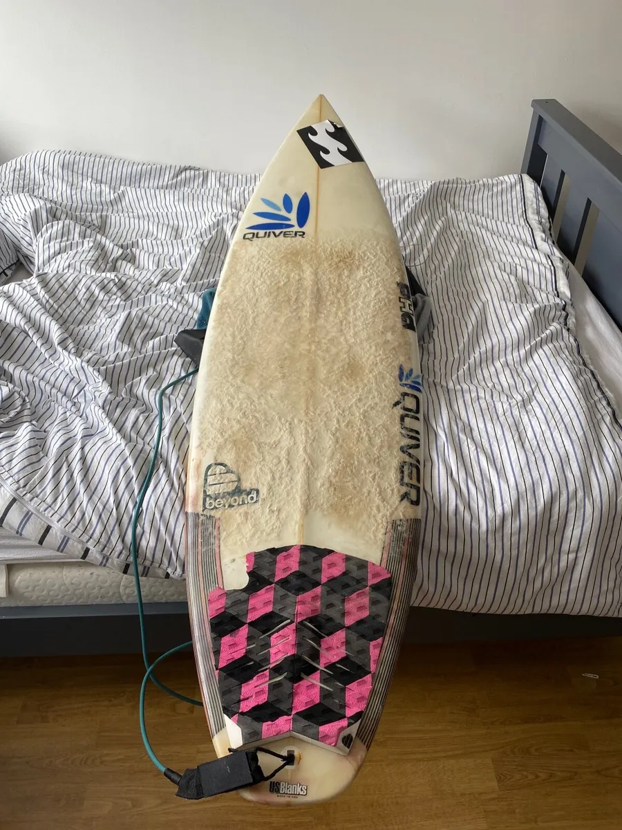 Surf board - Image 1