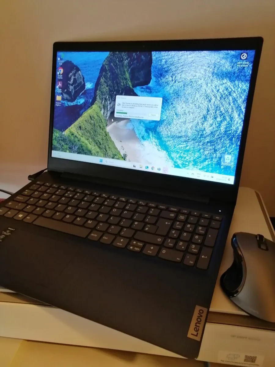 Laptop - Image 3