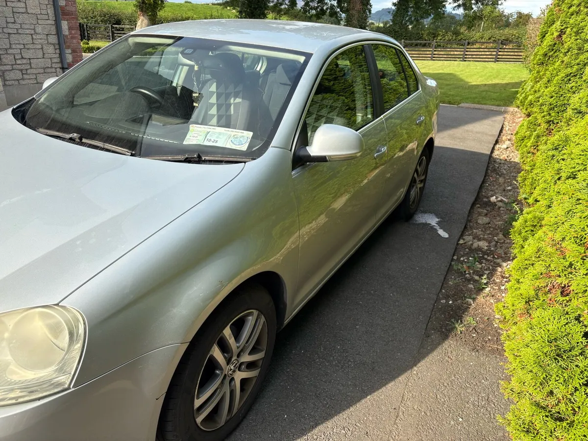 VW Jetta 1.9 TDI 2008 Diesel - Image 4